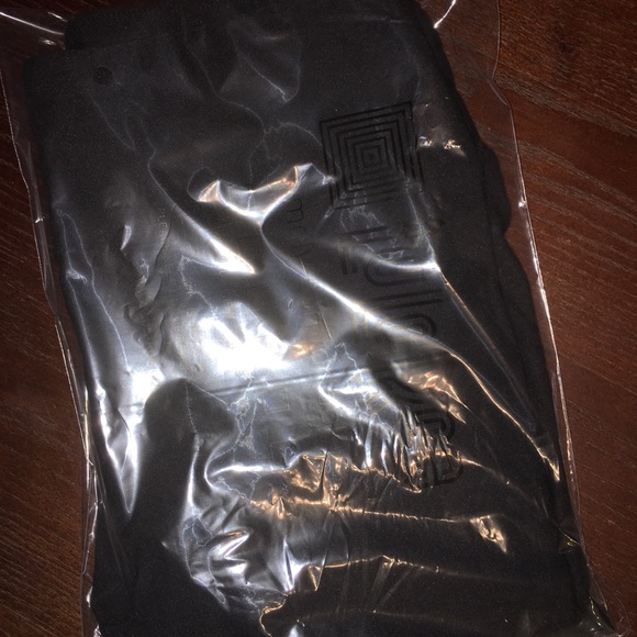 Black Leggings - Picture 7 of 8